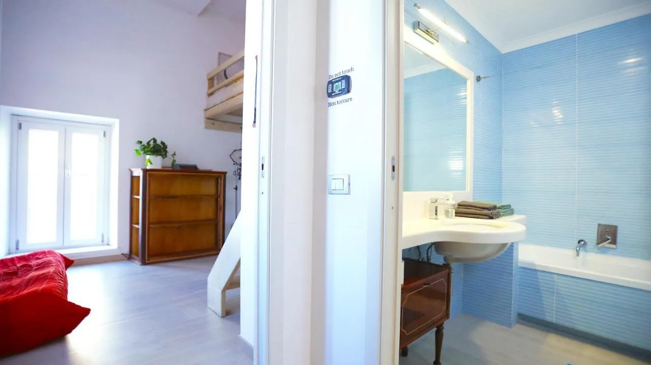 Design Loft In Rome Apartment